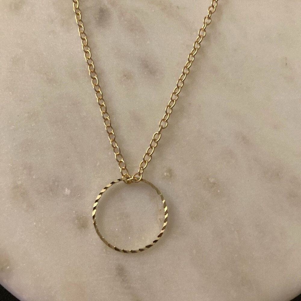 Circle Gold chain necklace